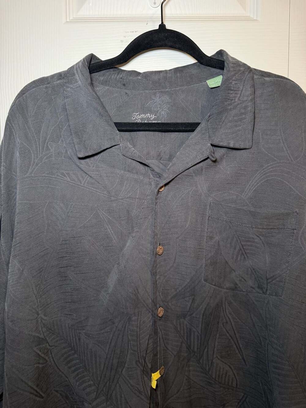Tommy Bahama Silk Button-Down Shirt Size XXL Black Leaf Pattern